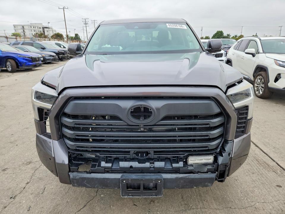 65208166 :رقم المزاد ، 5TFLA5DA4NX038209 vin ، 2022 Toyota Tundra مزاد بيع