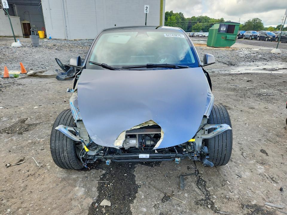 62743876 :رقم المزاد ، 7SAYGAEE2PF694780 vin ، 2023 Tesla Model Y مزاد بيع