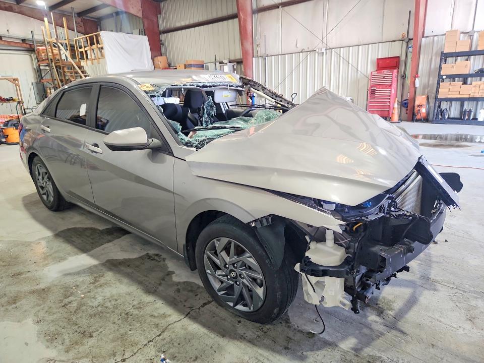 2024 Hyundai Elantra მანქანა იყიდება აუქციონზე, vin: KMHLM4DG2RU737637, აუქციონის ნომერი: 64633976