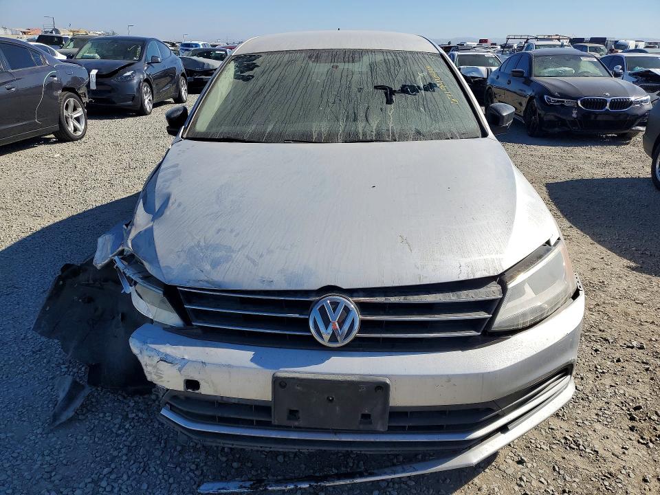 2015 Volkswagen Jetta მანქანა იყიდება აუქციონზე, vin: 3VW2K7AJ3FM425542, აუქციონის ნომერი: 67194646
