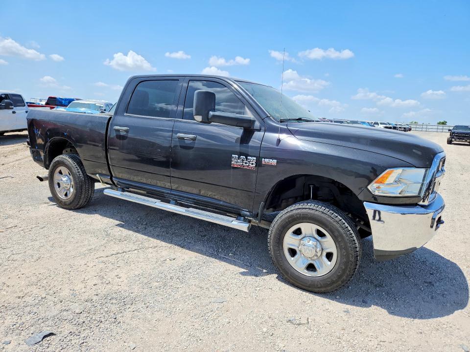 61789216 :رقم المزاد ، 3C6UR5CJ7FG655390 vin ، 2015 Ram 2500 مزاد بيع