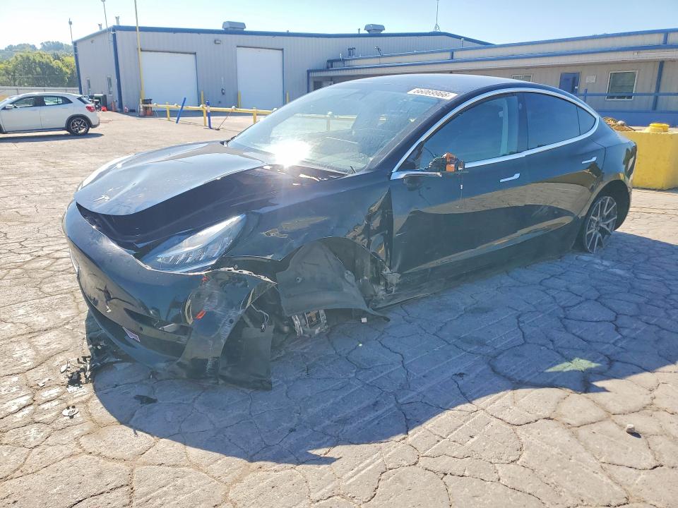 Продажа на аукционе авто 2019 Tesla Model 3, vin: 5YJ3E1EA4KF325700, номер лота: 66069966