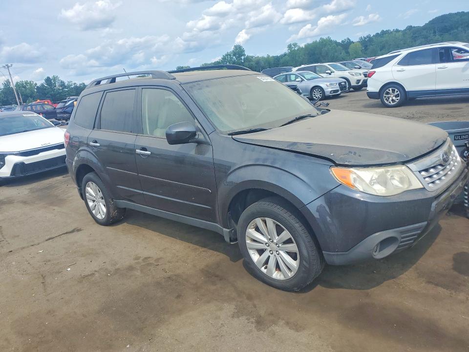 Продаж на аукціоні авто 2013 Subaru Forester, vin: JF2SHAFC5DH414120, номер лоту: 64337956
