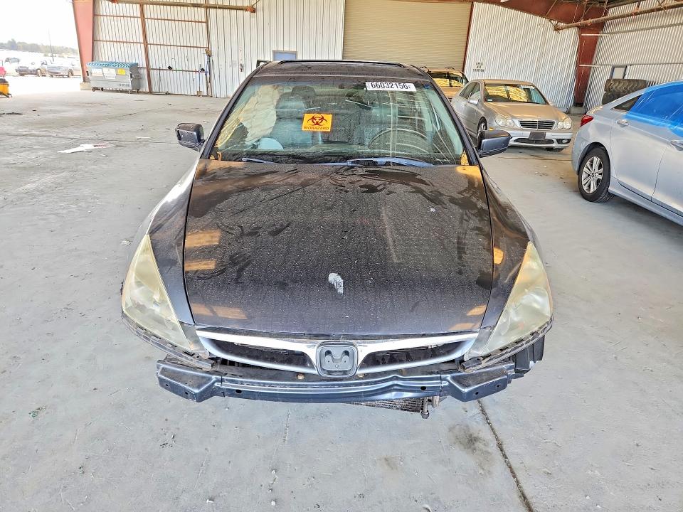 66032156 :رقم المزاد ، 1HGCM568X6A154926 vin ، 2006 Honda Accord مزاد بيع