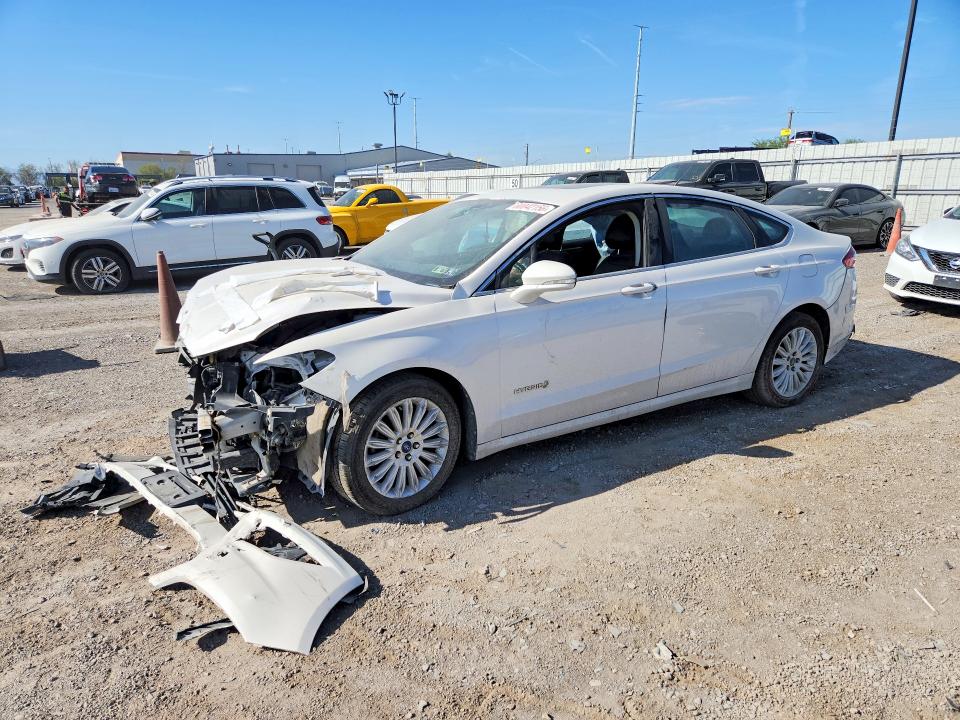 60042156 :رقم المزاد ، 3FA6P0LU2DR177536 vin ، 2013 Ford Fusion مزاد بيع