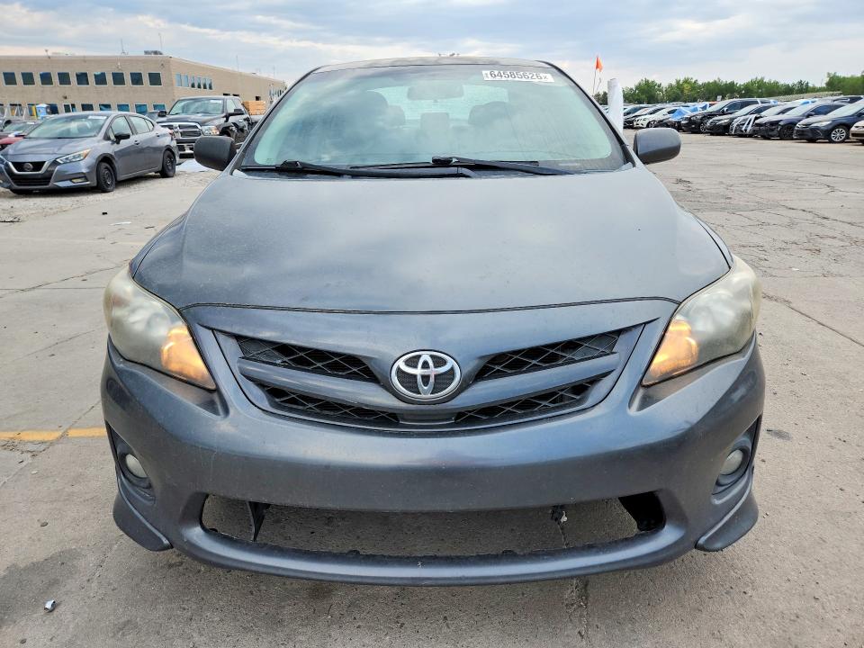 64585626 :رقم المزاد ، 2T1BU4EEXDC061425 vin ، 2013 Toyota Corolla مزاد بيع