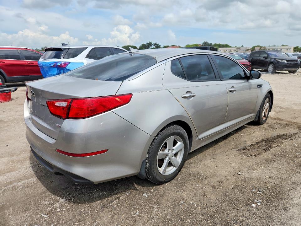 64093026 :رقم المزاد ، 5XXGM4A74FG439327 vin ، 2015 Kia Optima مزاد بيع