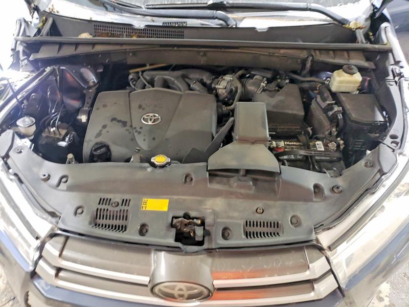 66610206 :رقم المزاد ، 5TDJZRFH3HS440797 vin ، 2017 Toyota Highlander مزاد بيع