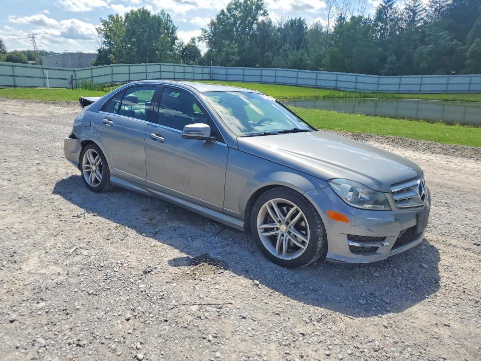 Продаж на аукціоні авто 2013 Mercedes-benz C, vin: WDDGF8AB6DR301357, номер лоту: 65359716