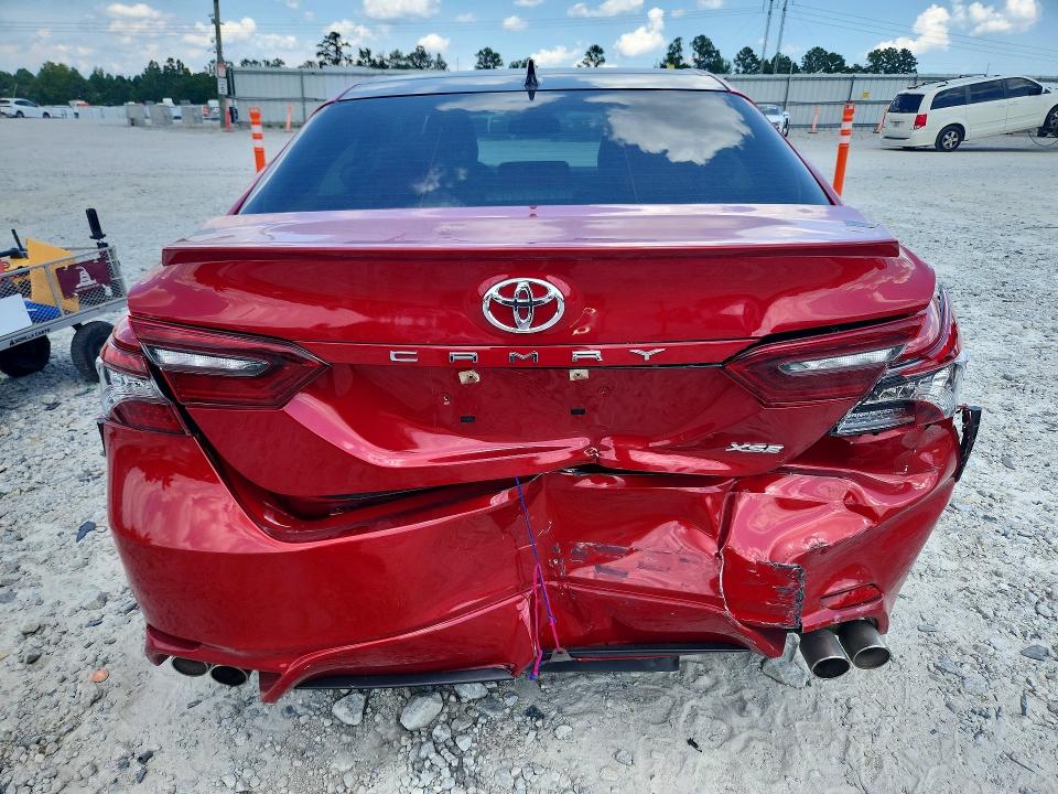 Aukcja sprzedaży 2021 Toyota Camry, vin: 4T1K61AKXMU425703, numer aukcji: 65174876