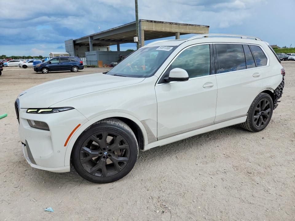64581066 :رقم المزاد ، 5UX23EM0XR9S36542 vin ، 2024 Bmw X7 مزاد بيع