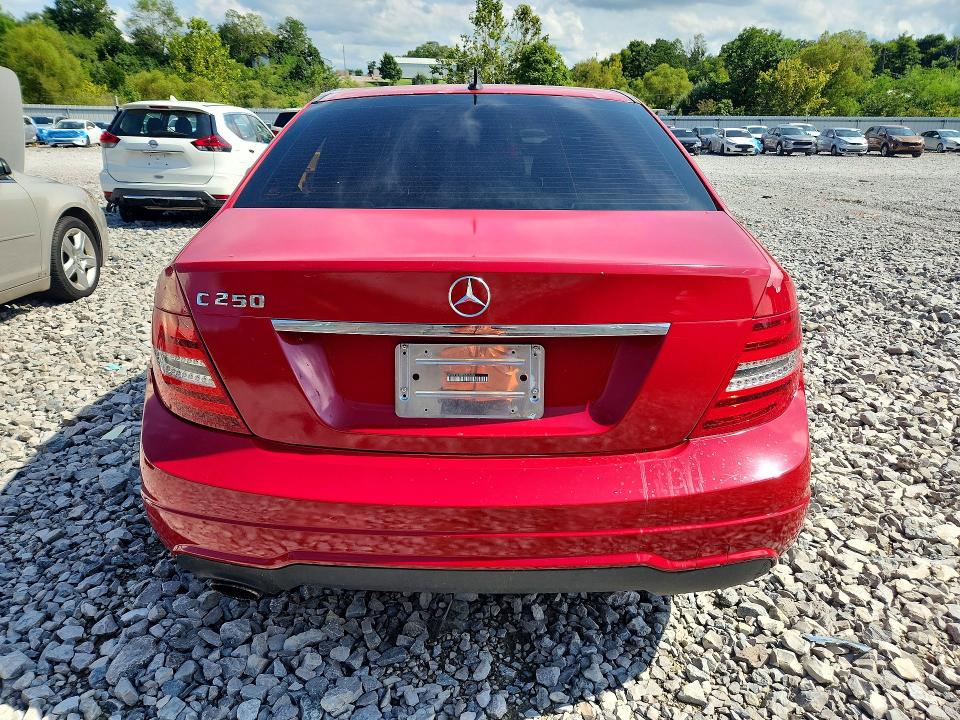 Продажа на аукционе авто 2013 Mercedes-benz C, vin: WDDGF4HB5DA790850, номер лота: 64993026