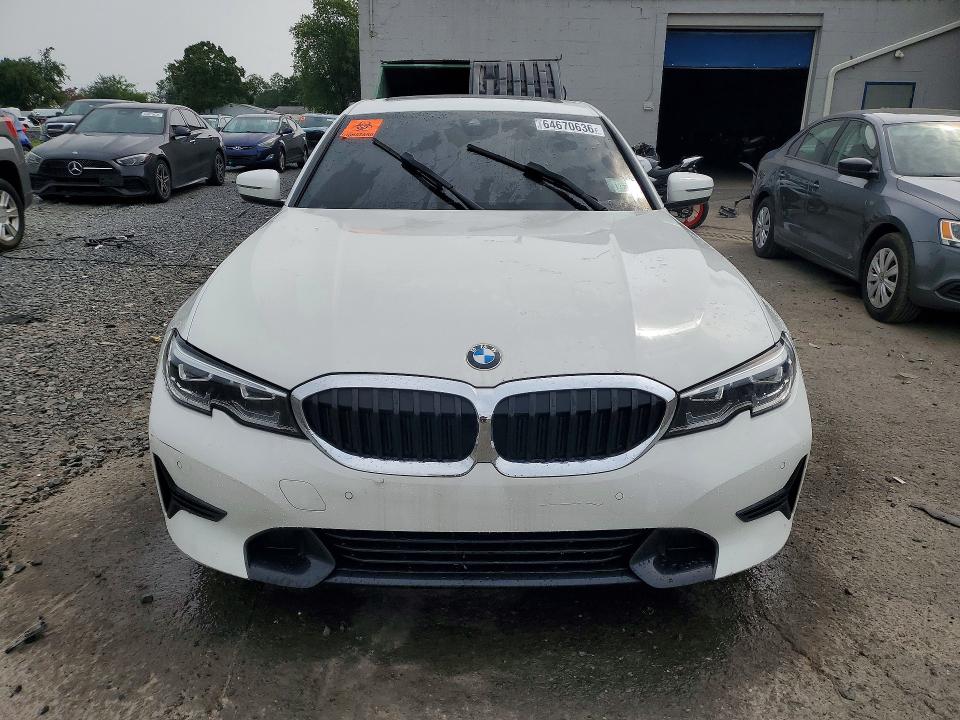 64670636 :رقم المزاد ، 3MW5R7J08N8C30902 vin ، 2022 Bmw 330xi مزاد بيع