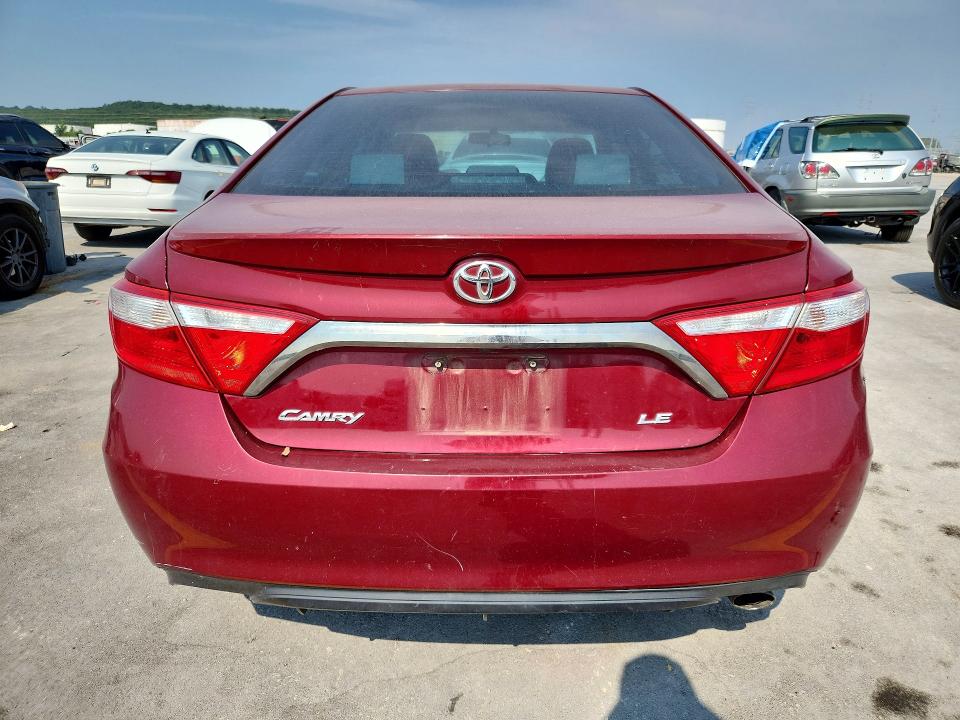 2015 Toyota Camry მანქანა იყიდება აუქციონზე, vin: 4T1BF1FK0FU921606, აუქციონის ნომერი: 63907476