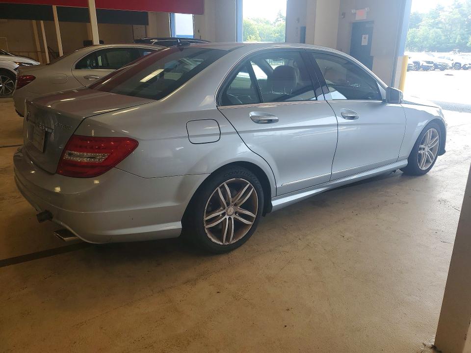 Продаж на аукціоні авто 2014 Mercedes-benz C, vin: WDDGF8AB2ER307335, номер лоту: 64356116