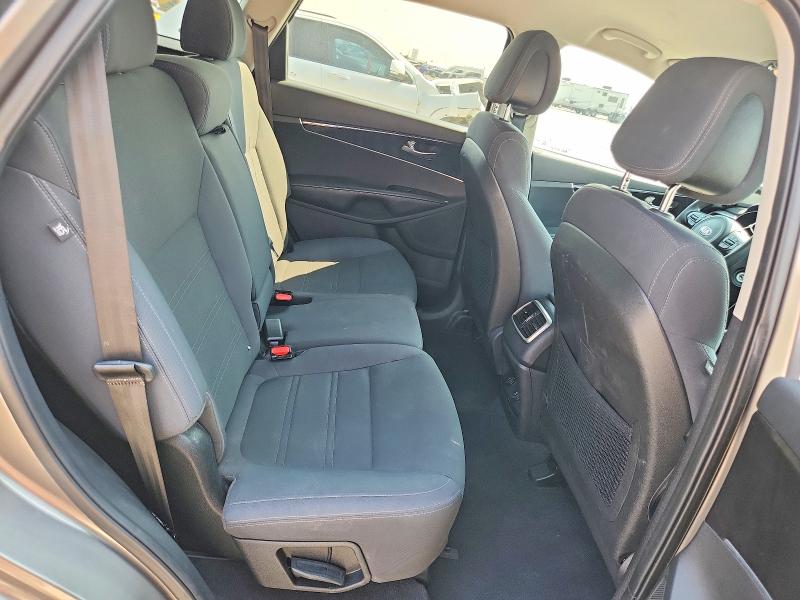Продаж на аукціоні авто 2017 Kia Sorento, vin: 5XYPGDA52HG197304, номер лоту: 64092616