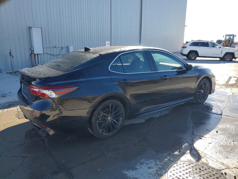2022 Toyota Camry მანქანა იყიდება აუქციონზე, vin: 4T1K61AK1NU057591, აუქციონის ნომერი: 65465456