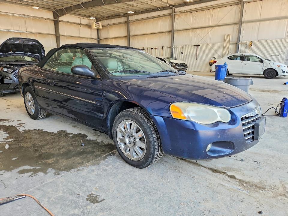 64343486 :رقم المزاد ، 1C3EL65R15N665818 vin ، 2005 Chrysler Sebring مزاد بيع