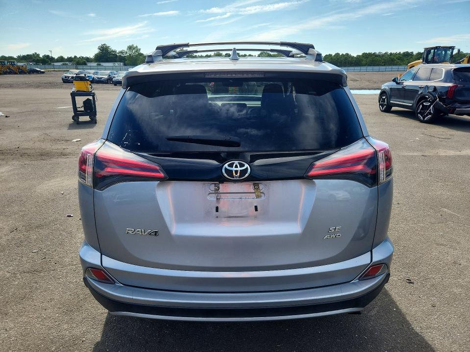2018 Toyota Rav4 მანქანა იყიდება აუქციონზე, vin: 2T3JFREV6JW728267, აუქციონის ნომერი: 63906006