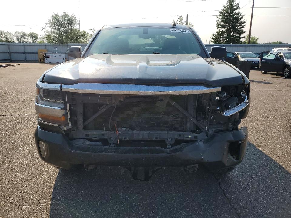 64275666 :رقم المزاد ، 2GCVKREC3J1108433 vin ، 2018 Chevrolet Silverado مزاد بيع