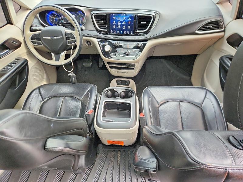 64447966 :رقم المزاد ، 2C4RC1GG0JR273986 vin ، 2018 Chrysler Pacifica مزاد بيع