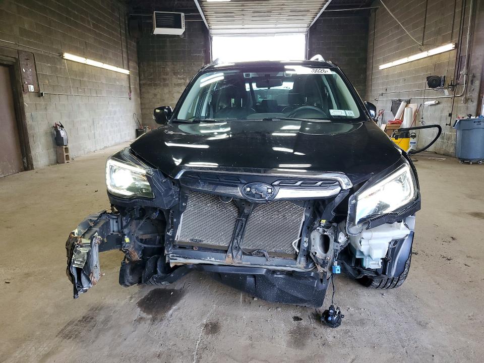 65010026 :رقم المزاد ، JF2SJAWC1JH440410 vin ، 2018 Subaru Forester مزاد بيع