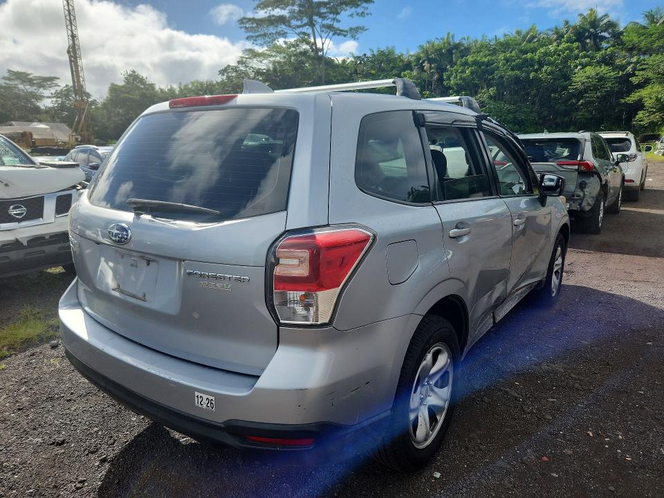 2017 Subaru Forester მანქანა იყიდება აუქციონზე, vin: JF2SJAAC7HH527066, აუქციონის ნომერი: 64138166