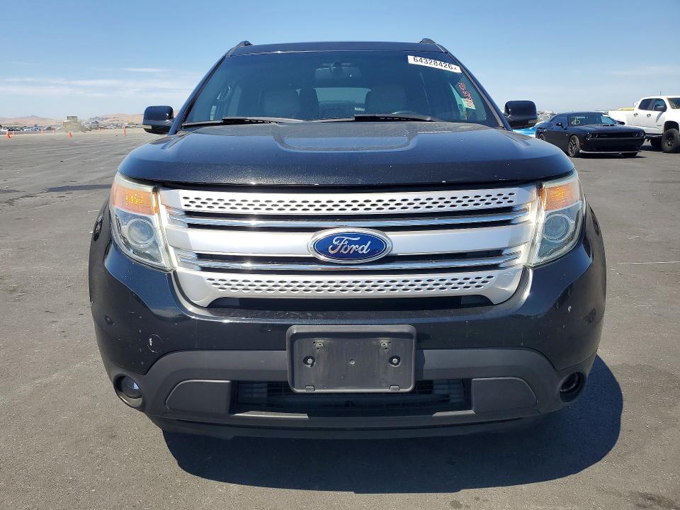 64328426 :رقم المزاد ، 1FM5K8D89DGA80826 vin ، 2013 Ford Explorer مزاد بيع