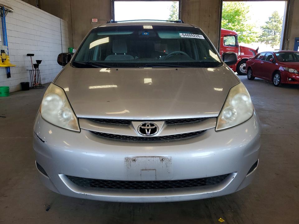 2009 Toyota Sienna მანქანა იყიდება აუქციონზე, vin: 5TDZK23C79S282179, აუქციონის ნომერი: 64809226