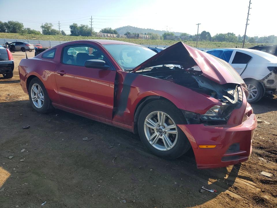 64251076 :رقم المزاد ، 1ZVBP8AM1E5306362 vin ، 2014 Ford Mustang مزاد بيع