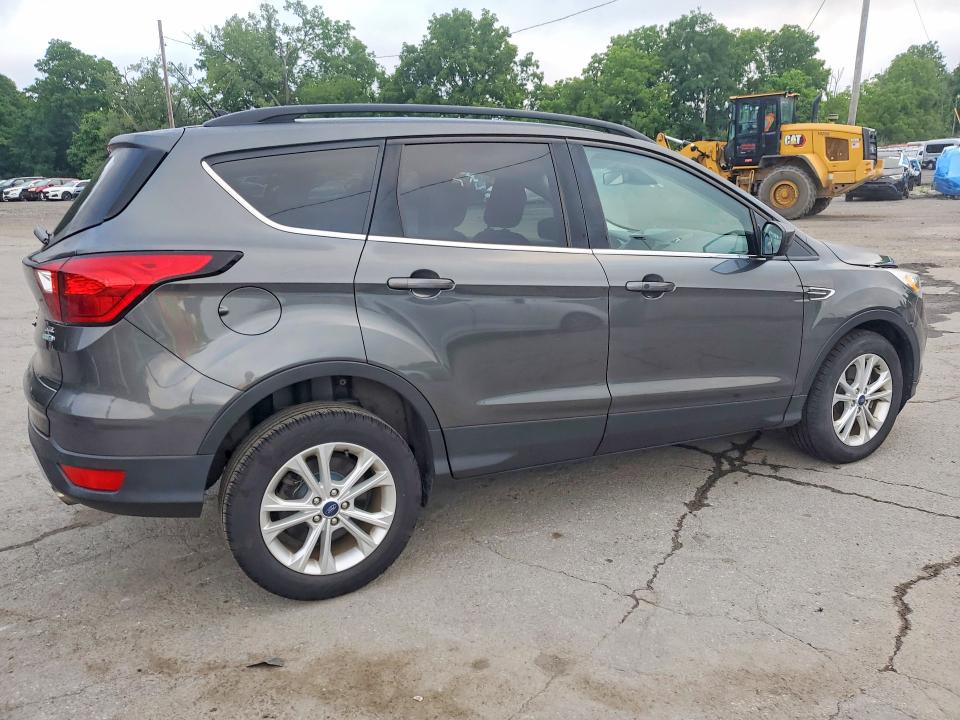2019 Ford Escape მანქანა იყიდება აუქციონზე, vin: 1FMCU9HDXKUA84560, აუქციონის ნომერი: 64246526