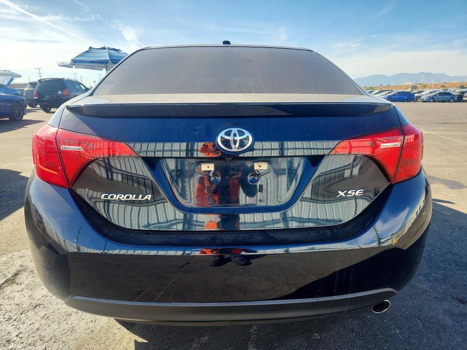 Продажа на аукционе авто 2018 Toyota Corolla, vin: 5YFBURHE9JP766804, номер лота: 65928616