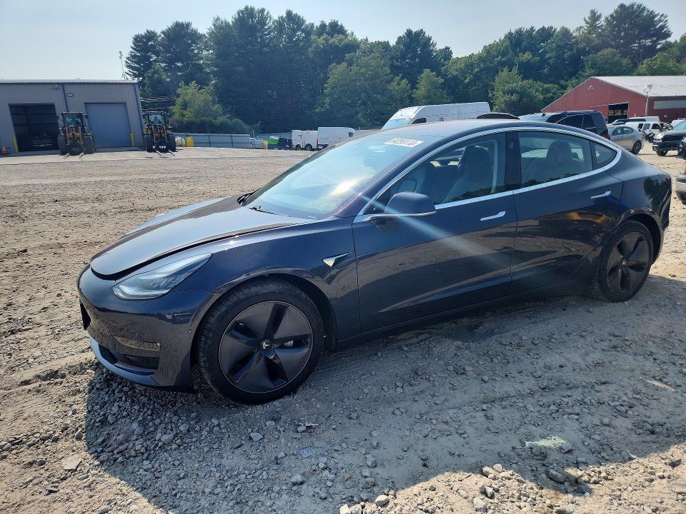 64299116 :رقم المزاد ، 5YJ3E1EB4JF119199 vin ، 2018 Tesla Model 3 مزاد بيع