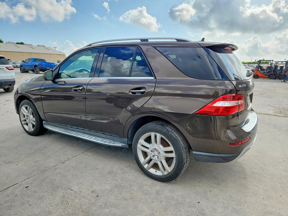 Продаж на аукціоні авто 2015 Mercedes-benz Ml, vin: 4JGDA0EB7FA535303, номер лоту: 64056636