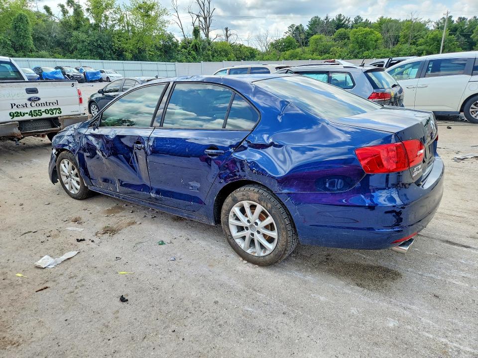 64102966 :رقم المزاد ، 3VWDX7AJ0BM383982 vin ، 2011 Volkswagen Jetta مزاد بيع