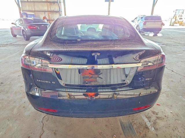 64138406 :رقم المزاد ، 5YJSA1E20JF292273 vin ، 2018 Tesla Model S مزاد بيع
