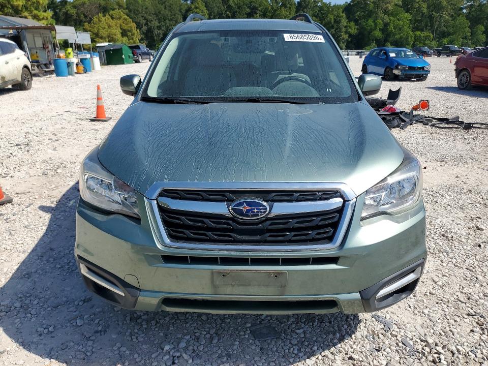 65685096 :رقم المزاد ، JF2SJAGC1HH460830 vin ، 2017 Subaru Forester مزاد بيع