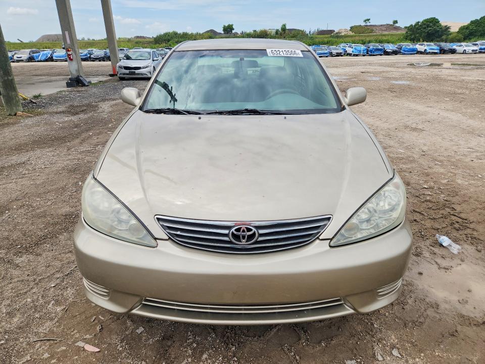 2005 Toyota Camry მანქანა იყიდება აუქციონზე, vin: 4T1BE32K75U073629, აუქციონის ნომერი: 63213566