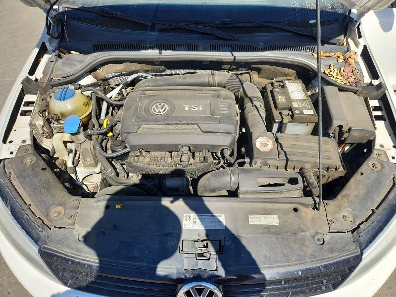 64108016 :رقم المزاد ، 3VWD17AJ5EM237972 vin ، 2014 Volkswagen Jetta مزاد بيع