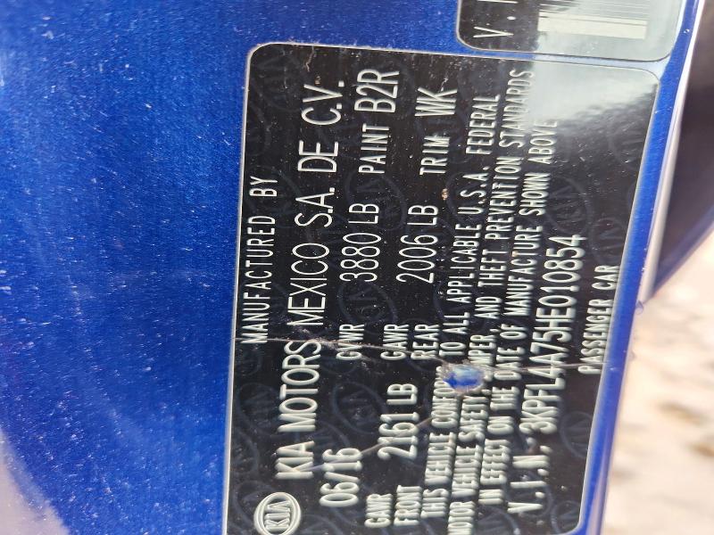 65237046 :رقم المزاد ، 3KPFL4A75HE010854 vin ، 2017 Kia Forte مزاد بيع