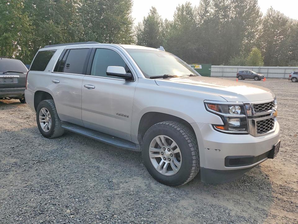 64092506 :رقم المزاد ، 1GNSKBKC1HR202124 vin ، 2017 Chevrolet Tahoe مزاد بيع