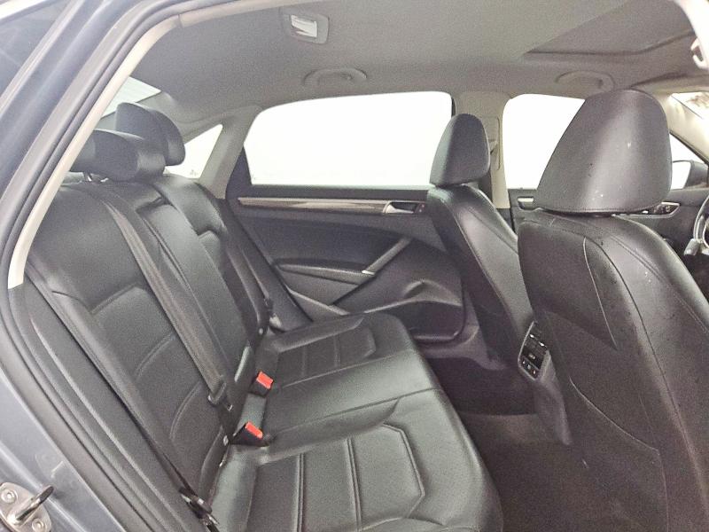 Aukcja sprzedaży 2016 Volkswagen Passat, vin: 1VWBS7A38GC049876, numer aukcji: 61447186