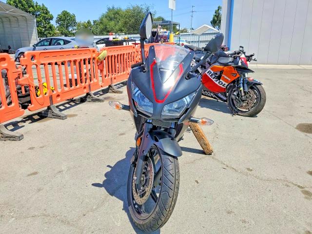 2018 Honda Cbr300 მანქანა იყიდება აუქციონზე, vin: MLHNC5119J5400030, აუქციონის ნომერი: 63431736