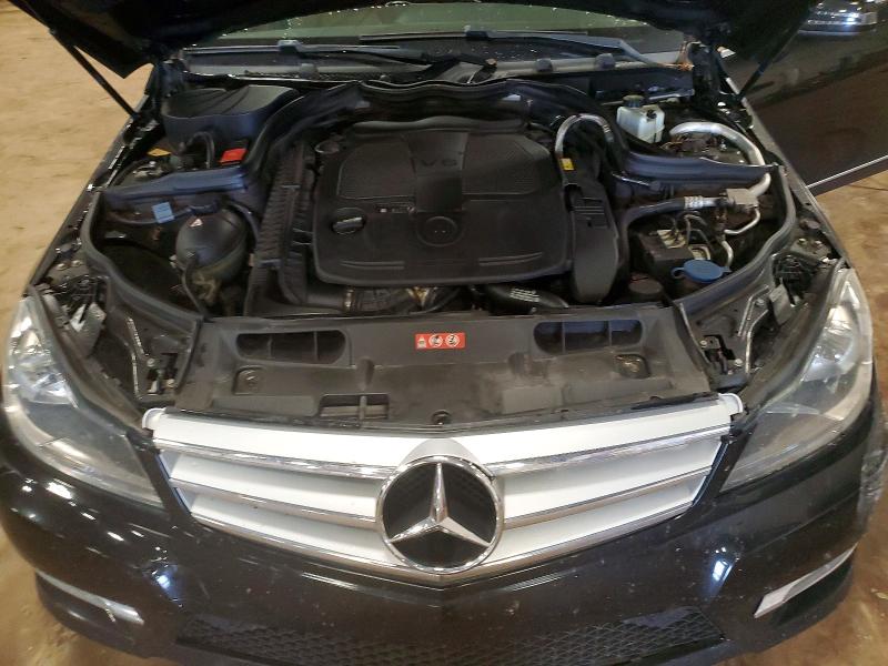 2013 Mercedes-benz C მანქანა იყიდება აუქციონზე, vin: WDDGF8AB6DR285919, აუქციონის ნომერი: 63611106