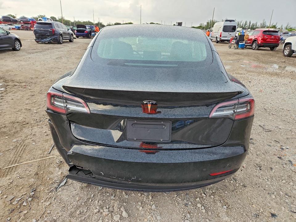 Продажа на аукционе авто 2018 Tesla Model 3, vin: 5YJ3E1EA9JF173184, номер лота: 59790416