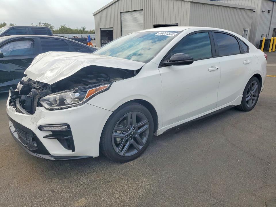 2021 Kia Forte მანქანა იყიდება აუქციონზე, vin: 3KPF34ADXME373649, აუქციონის ნომერი: 66841886