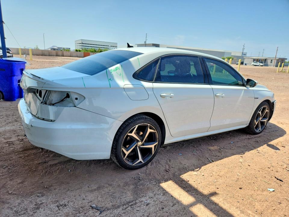 Продаж на аукціоні авто 2022 Volkswagen Passat, vin: 1VWMA7A32NC000861, номер лоту: 64501996