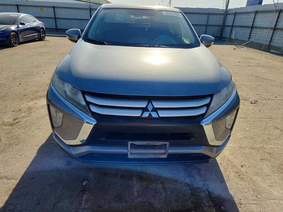 66527936 :رقم المزاد ، JA4AT3AAXJZ041764 vin ، 2018 Mitsubishi Eclipse Cross مزاد بيع