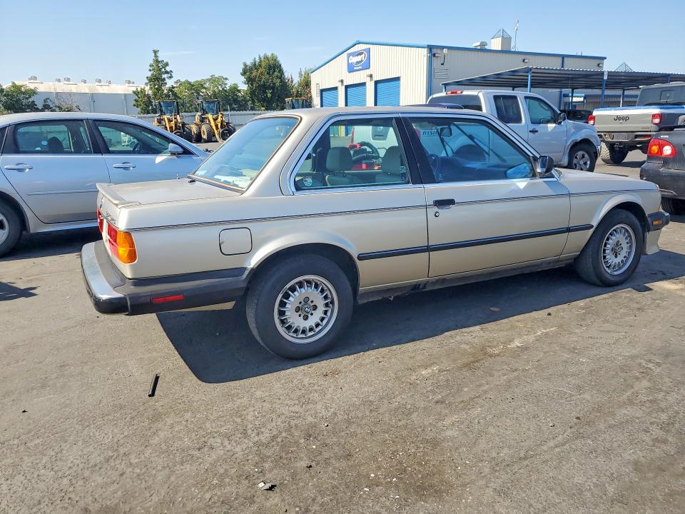 64693126 :رقم المزاد ، WBAAB5405G9684178 vin ، 1986 Bmw 325 مزاد بيع