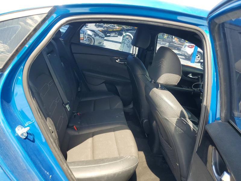 2022 Kia Forte მანქანა იყიდება აუქციონზე, vin: 3KPF54AD9NE454816, აუქციონის ნომერი: 64458806